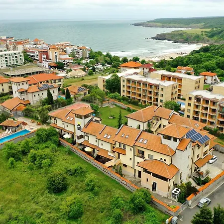 Asti Arthotel 호텔 3*