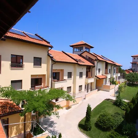 Asti Arthotel סינמורץ