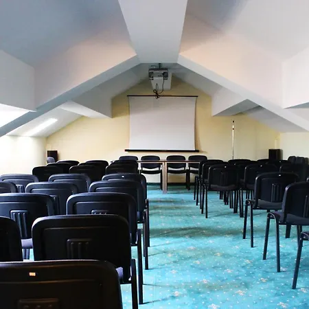 Asti Arthotel סינמורץ