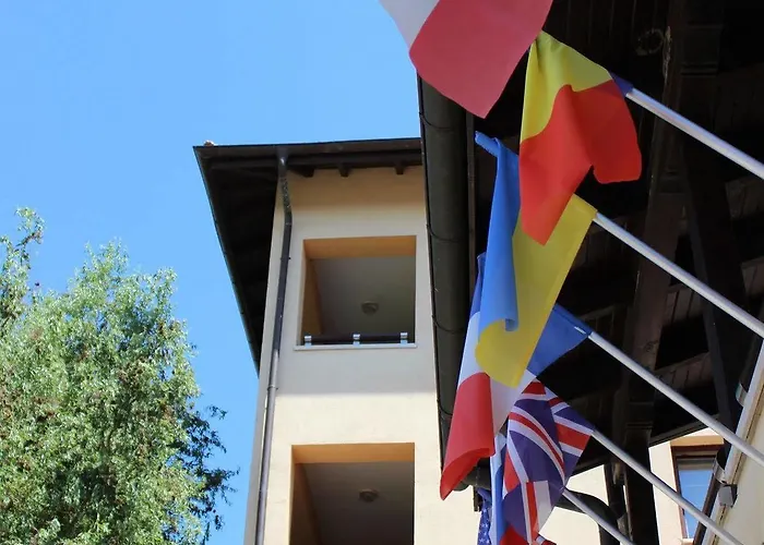 Asti Arthotel Hotel 3*