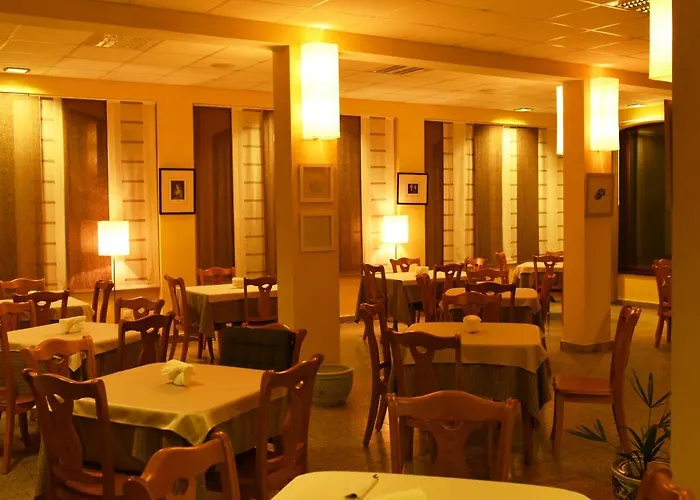 Hotel Asti Arthotel 3*